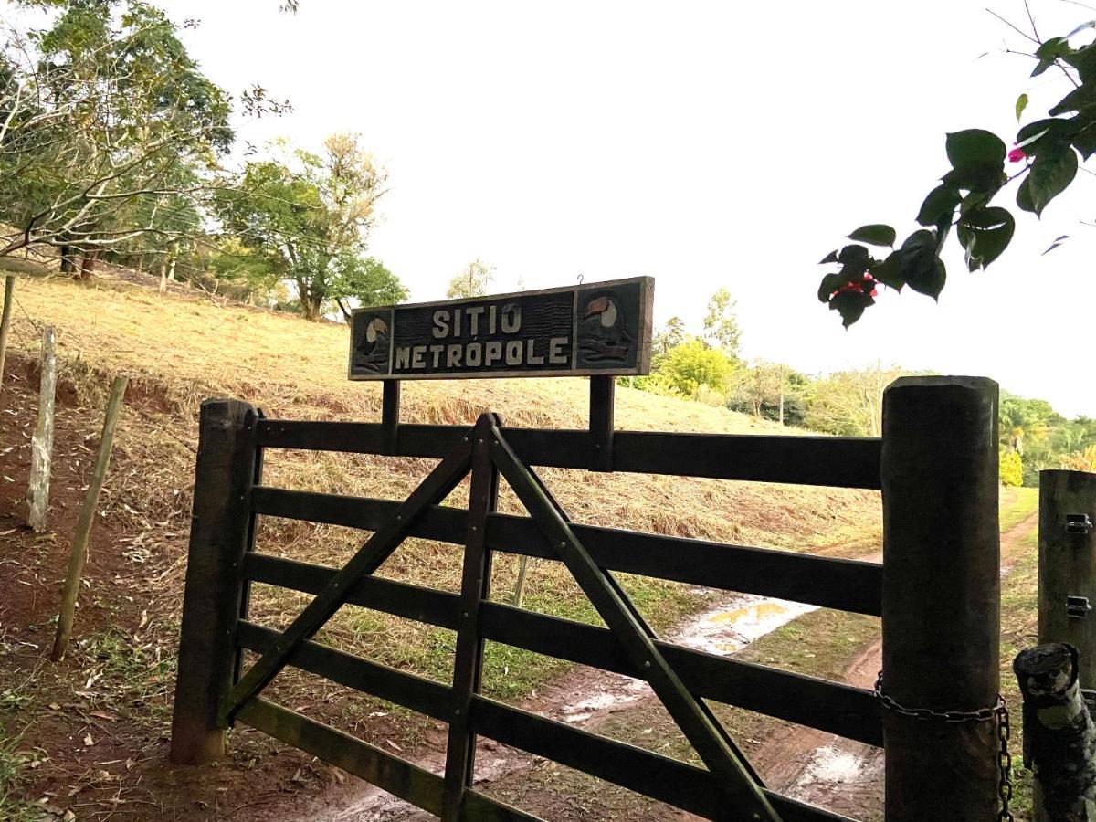 Sitio Metropole - Refugio Na Natureza Piraju Bagian luar foto
